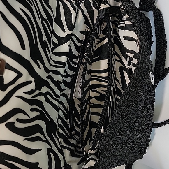 Liz Claiborne Purse Shoulder Bag Handbag Crochet Zipper Zebra Lining Black White - Picture 9 of 15